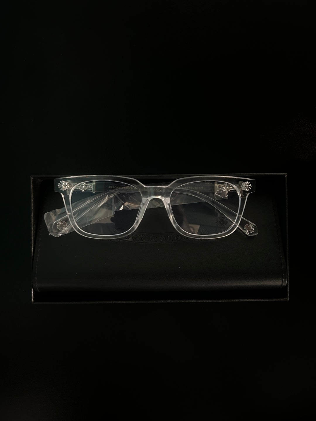 Chrome heart glasses - black & silver badges
